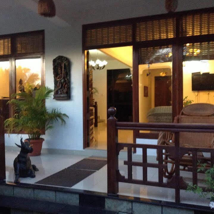 Chakra Ayurvedic Resort Ковалам Екстериор снимка